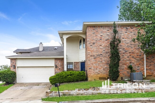Primary Photo - 3000 Everest Dr
