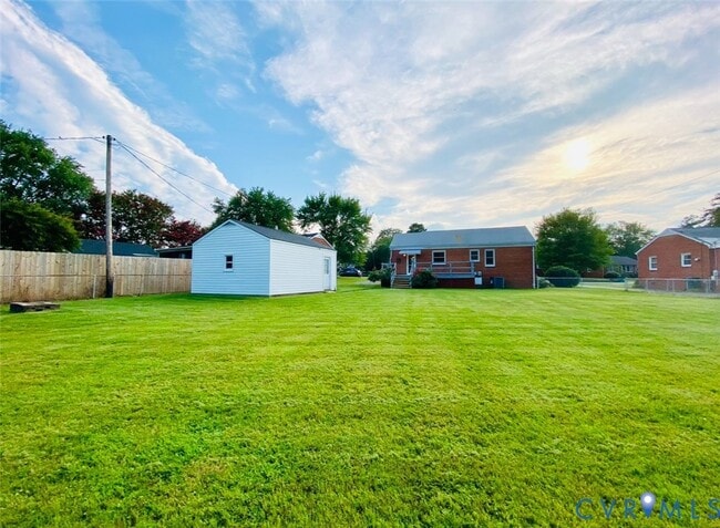 Building Photo - 26 Eastlake Dr