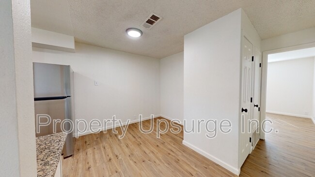 Building Photo - 59 Mina Ave