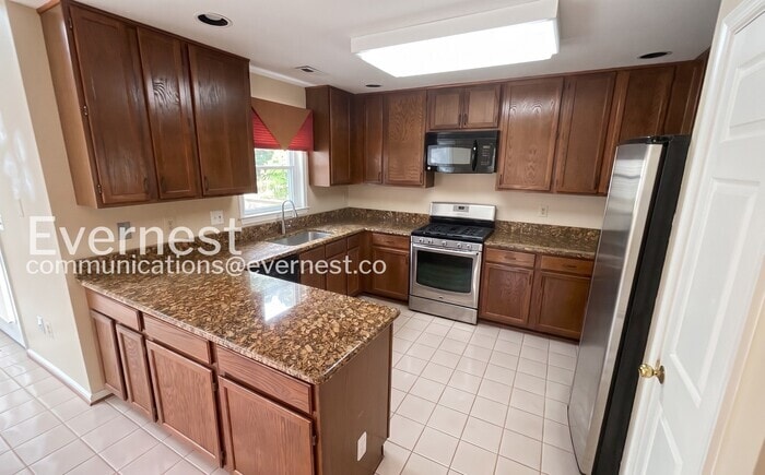 Building Photo - 5121 Winding Woods Dr