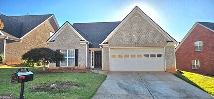 Building Photo - 1055 Livery Cir