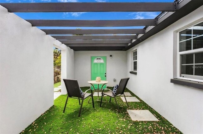 Building Photo - 301 N Fremont Ave