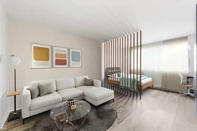 Building Photo - 5920 N Kenmore Ave