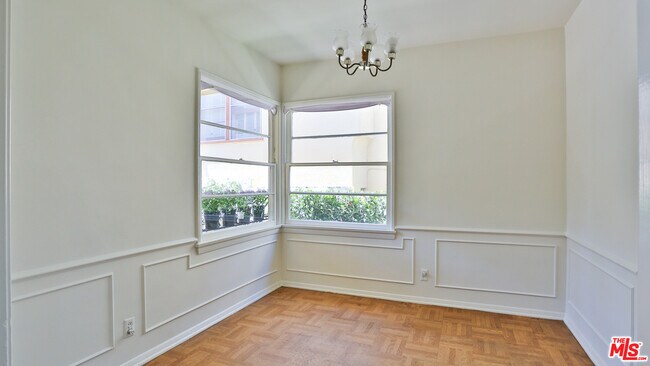Building Photo - 220 4th Ave