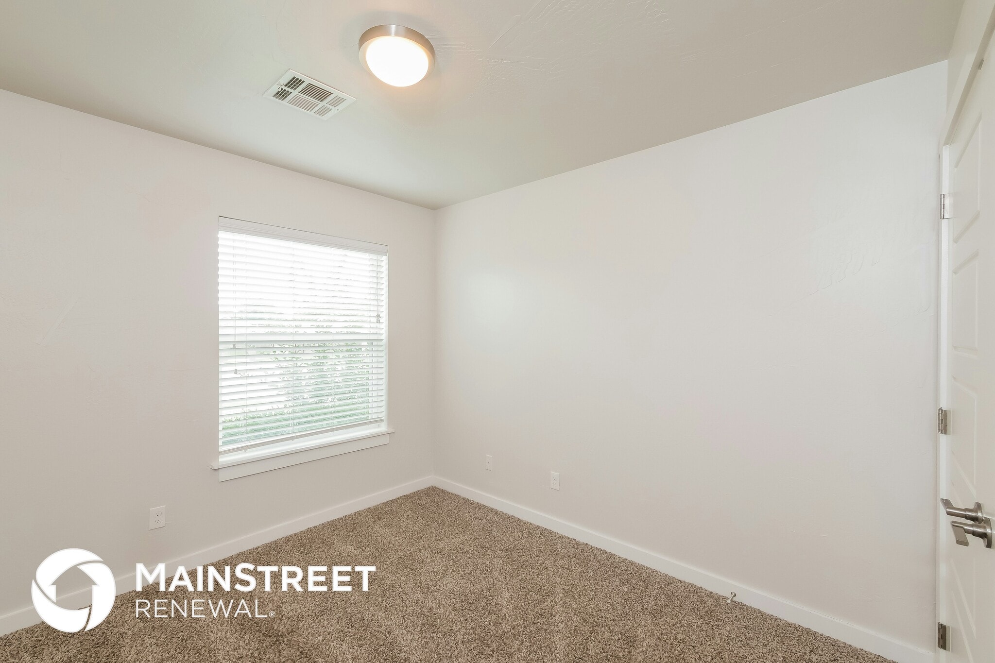 Building Photo - 508 NW 179th Cir
