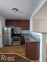 Building Photo - 4415 N Wolcott Ave