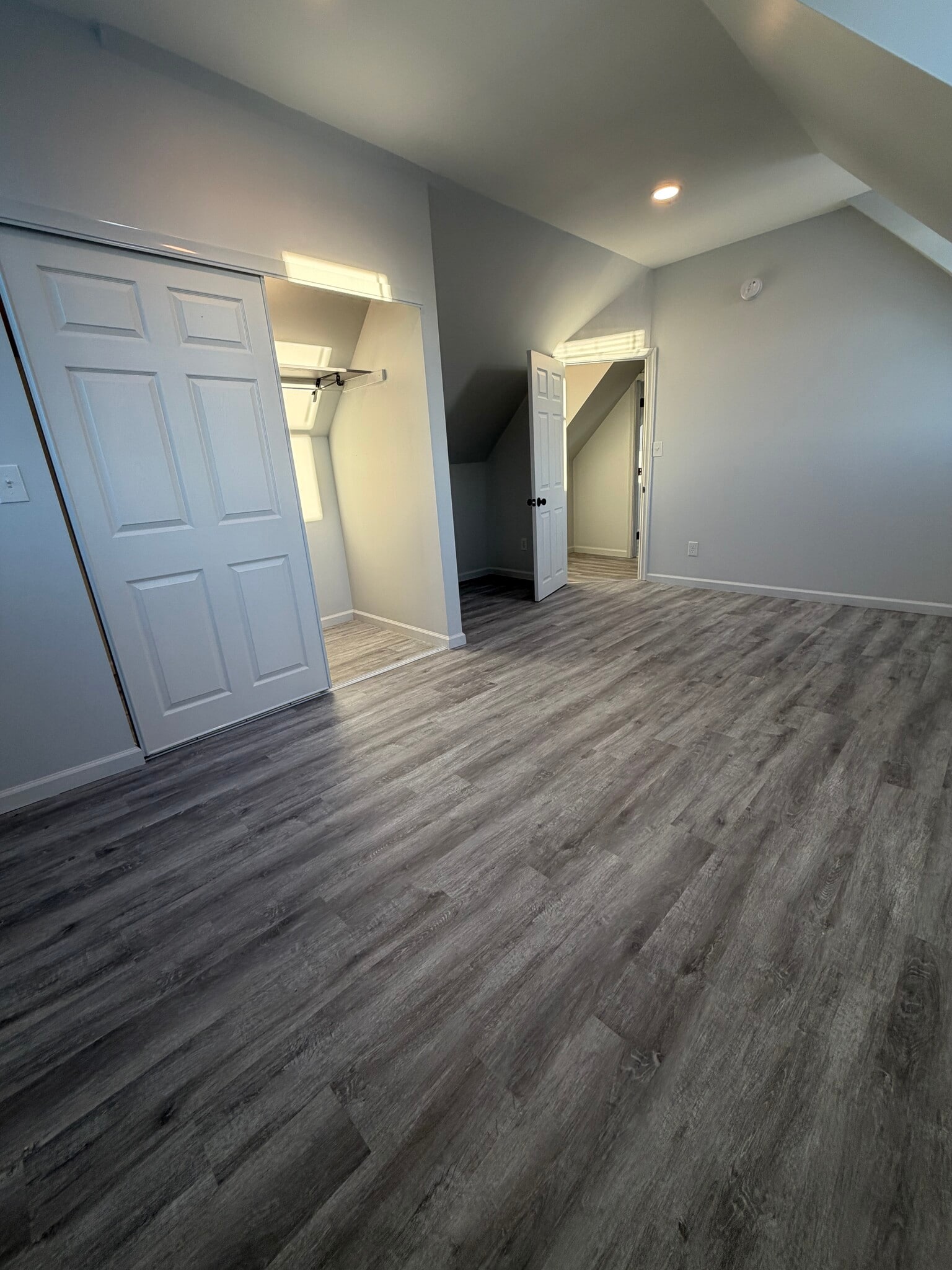 Building Photo - 934 11th Ave