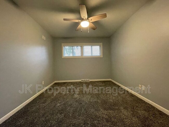 Building Photo - 4205 3rd Ave N