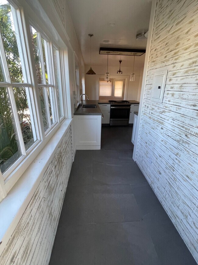 Building Photo - 1234 24th St