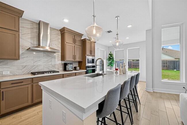 Building Photo - 8735 Flounder Rosa Ln