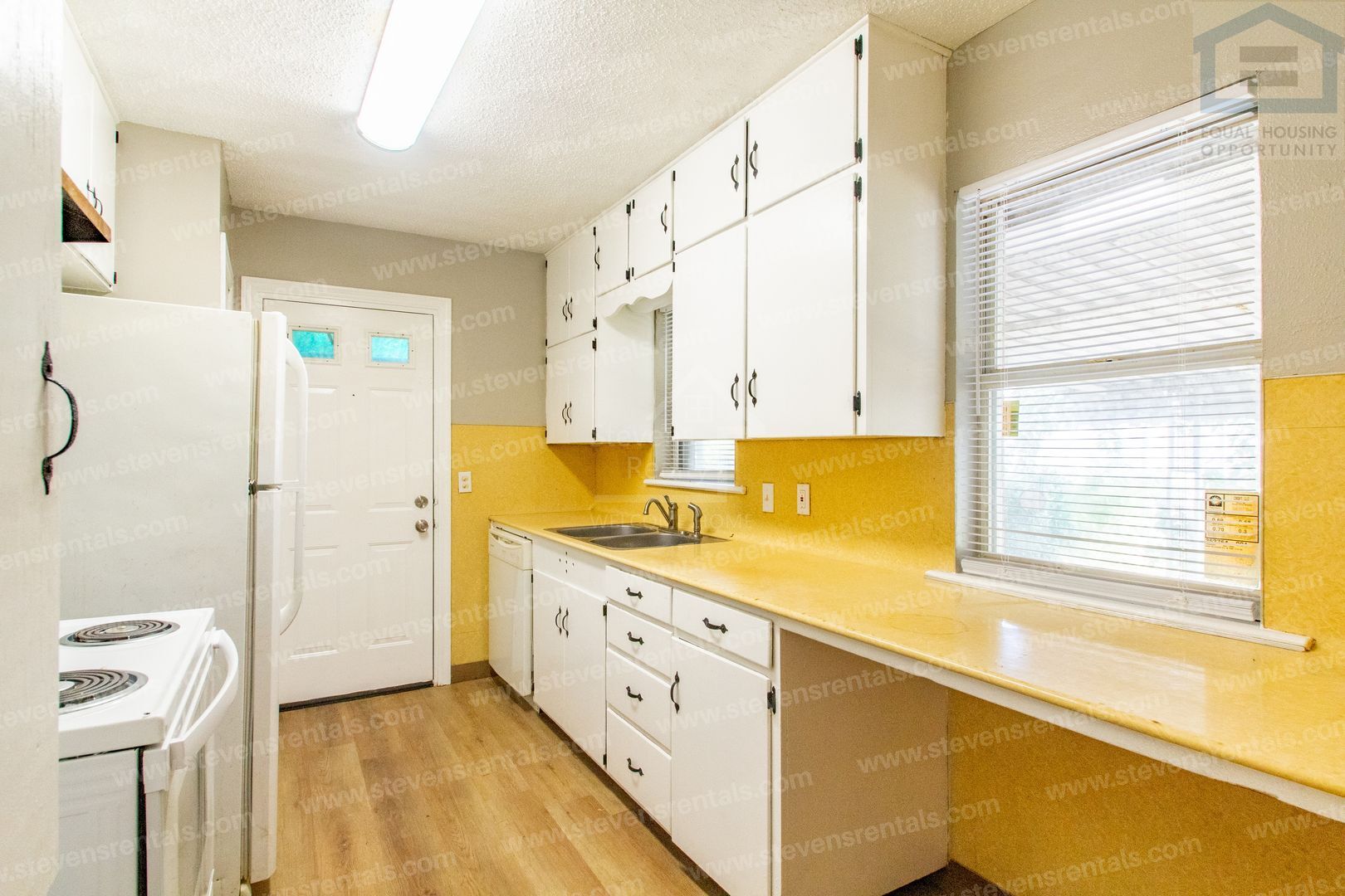 Building Photo - 2205 NW Smith Ave