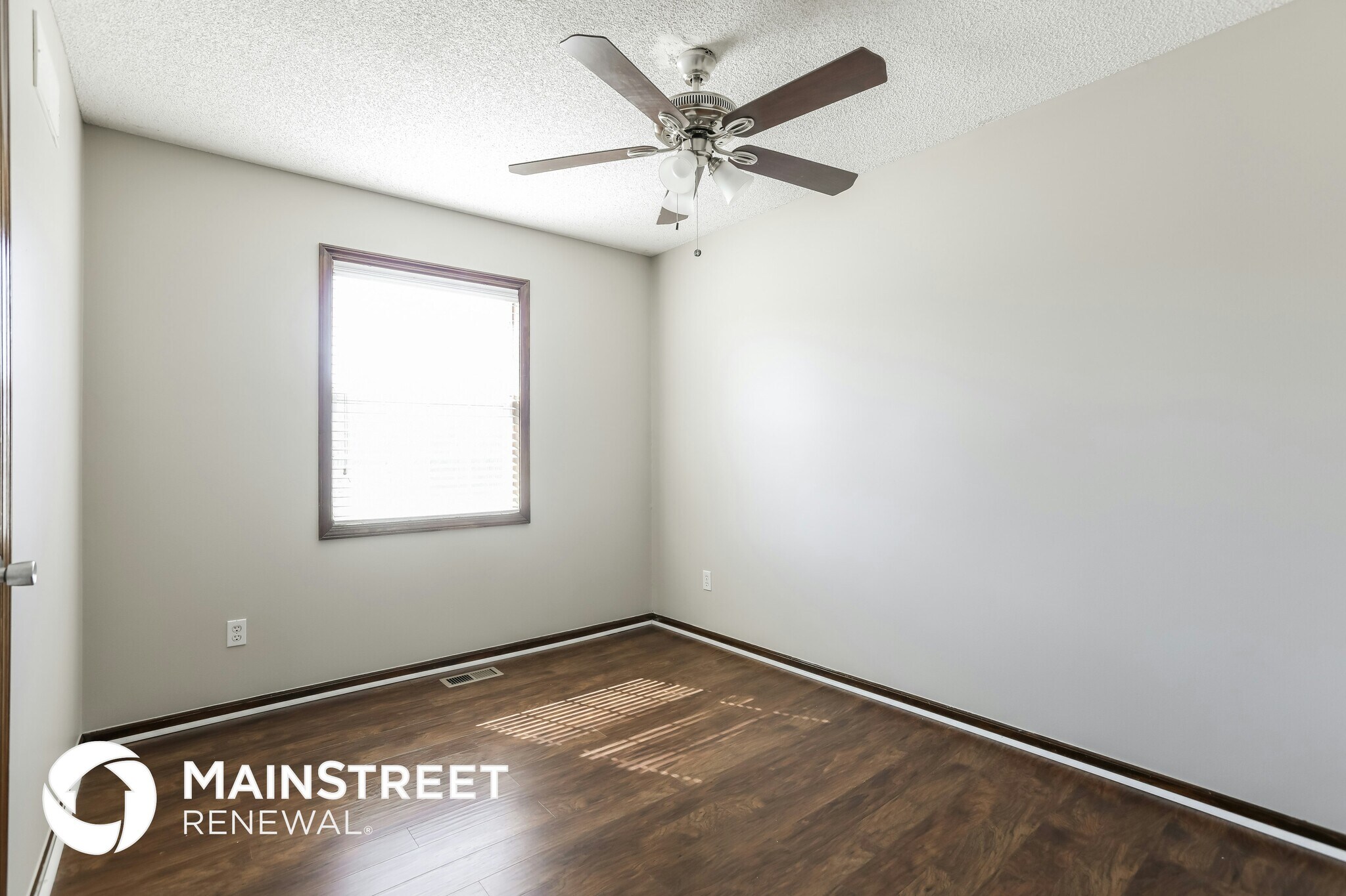 Building Photo - 1210 Aspen Dr