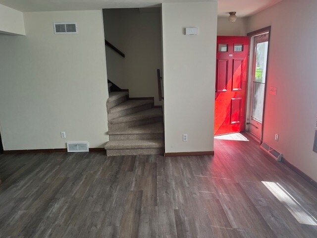 Building Photo - 2527 Valley Forge Dr