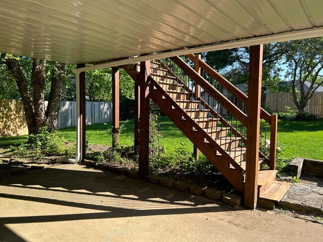 Building Photo - 4 Bedrooms with Finished Basement and Bonu...