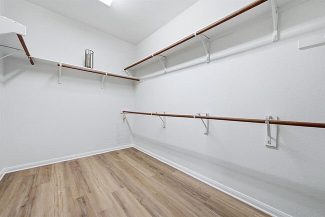 Building Photo - 7404 Journeyville Dr