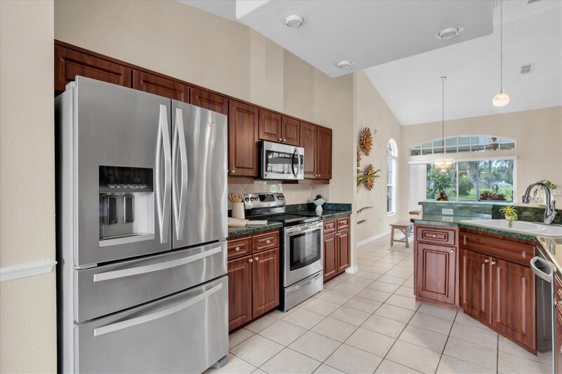 Building Photo - 11418 Tee Time Cir