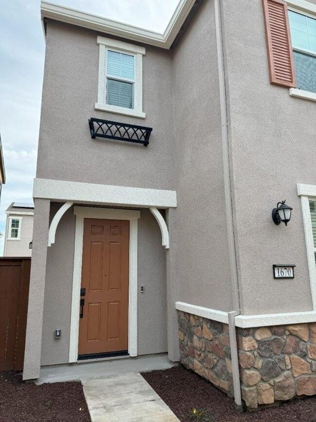 Building Photo - Like New Lennar Home FOR RENT