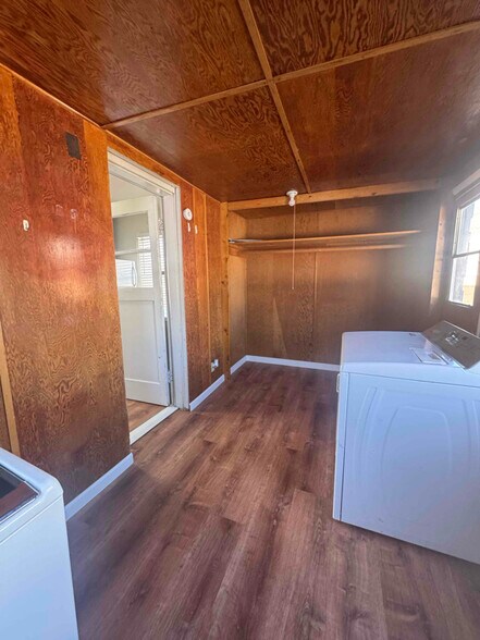 Building Photo - 55 S I St