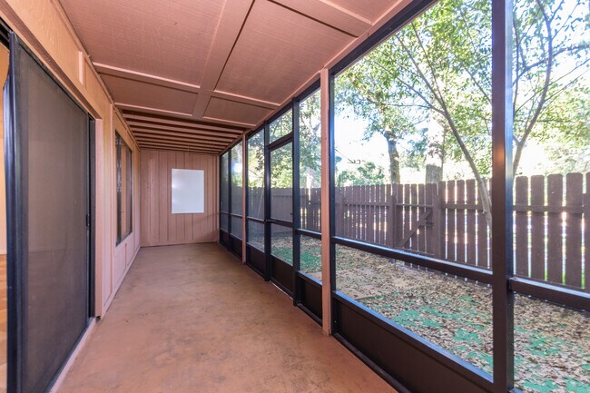 Building Photo - 330 Timberline Trail