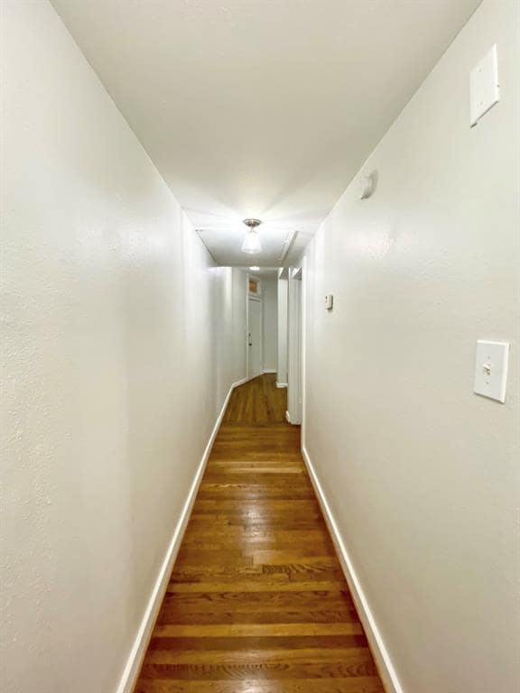 Building Photo - 4021 Mandell St