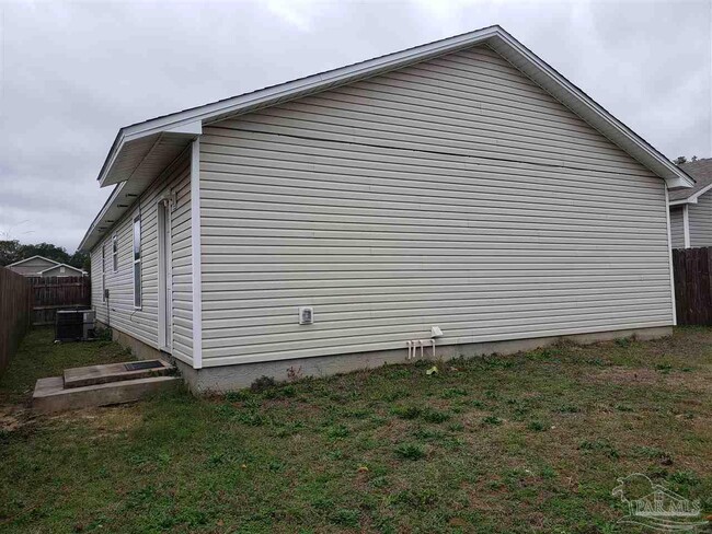 Building Photo - 5748 Tryton Cir