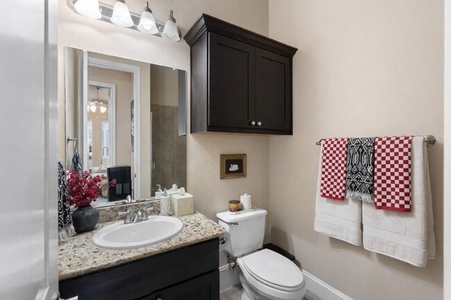 Building Photo - 1045 W 22nd St