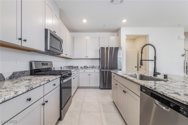 Building Photo - 3734 Battipaglia Ave