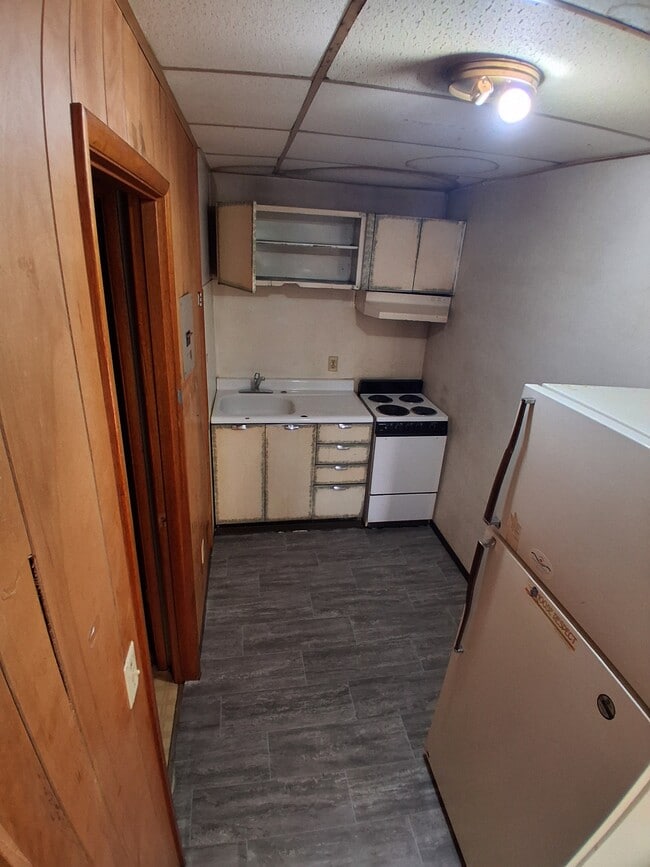 Building Photo - The Residences at Cushman