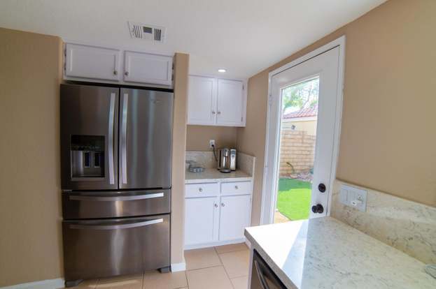 Building Photo - 424 Tava Ln