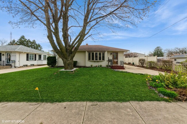 Primary Photo - 6611 51st Ave