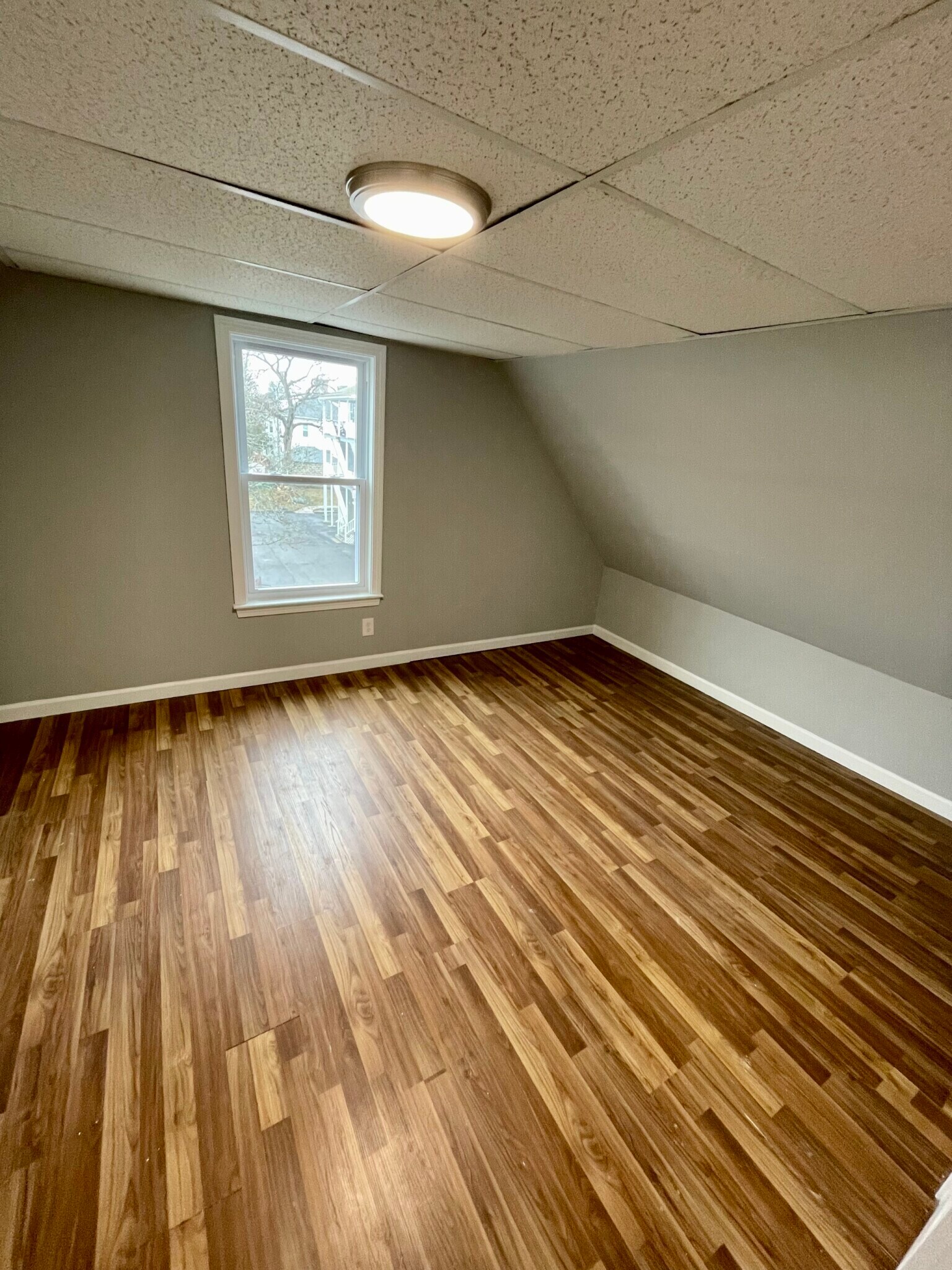 Building Photo - 58 Houghton St