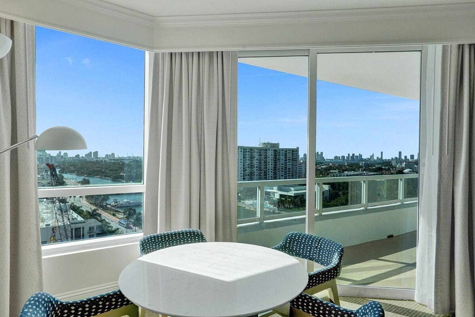 Building Photo - 4401 Collins Ave