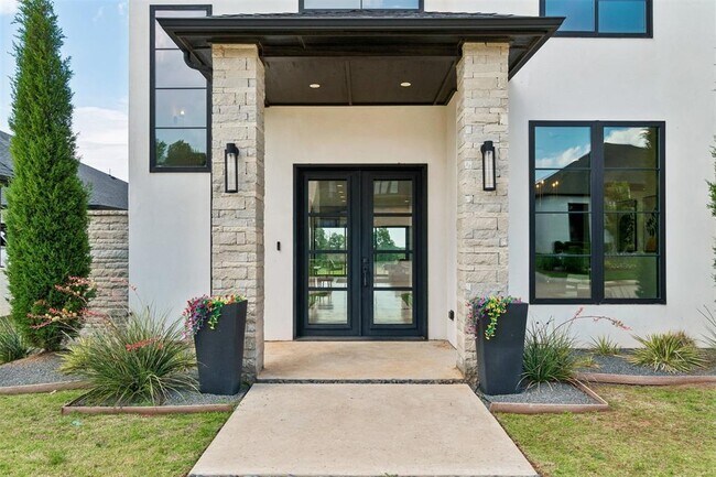 Building Photo - 2109 Wiregrass Dr