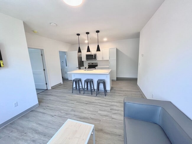 Interior Photo - The Gem