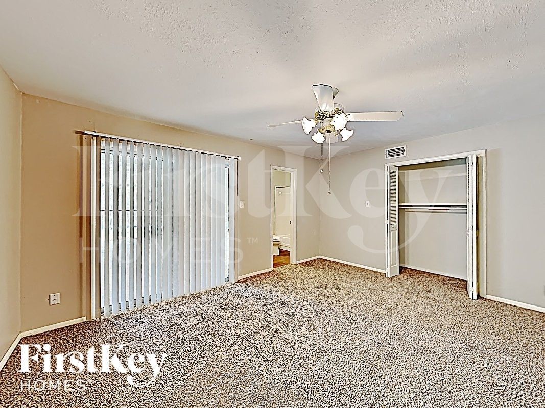 Building Photo - 4009 Shawnee Trail