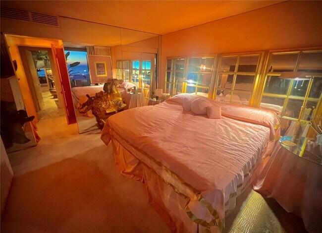 Building Photo - 7000 Beach Plaza