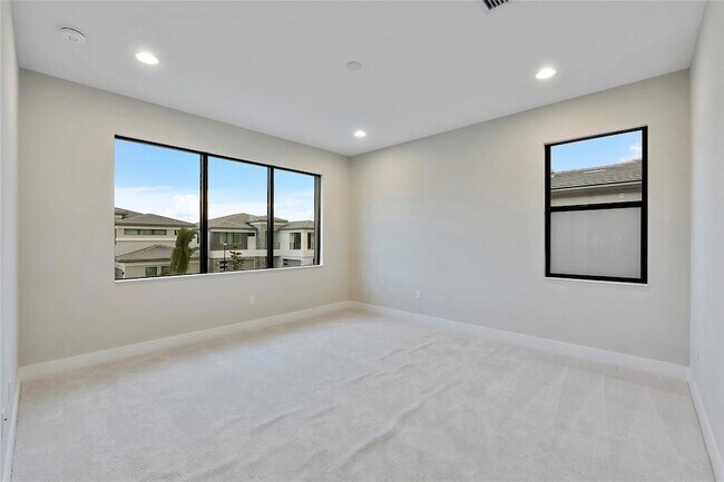 Building Photo - 20119 Pacific Dunes Dr