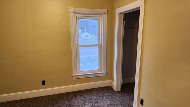 Building Photo - Four Bedroom Single Family Home for Rent in Salamanca NY!