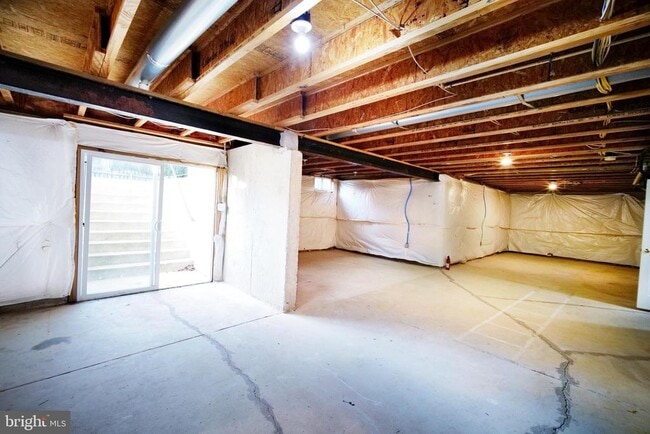 Building Photo - 20203 Hopi Dr