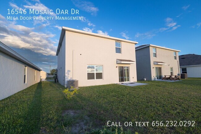 Building Photo - 16546 Mosaic Oar Dr