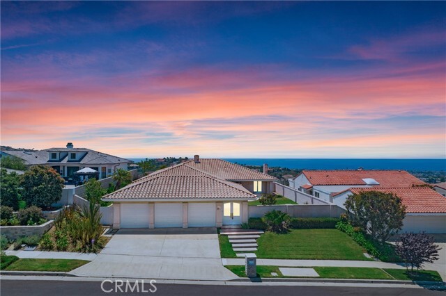 Building Photo - 33 Montecito Dr