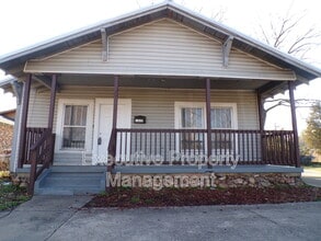Building Photo - 1337 Woodland Ave SW