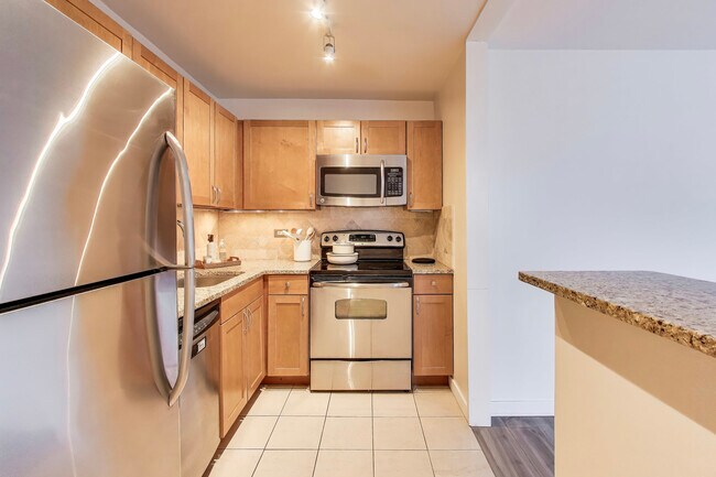 Building Photo - 655 W Irving Park Rd