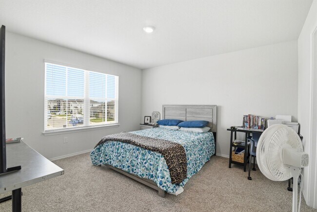 Building Photo - New 4-bed 3-bath home available near Lackland AFB! Move in Now!