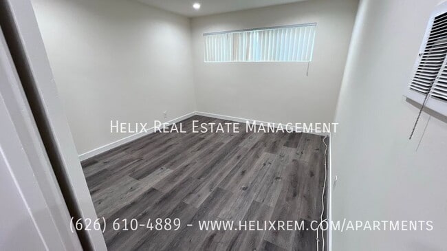 Building Photo - 1138 E Elk Ave