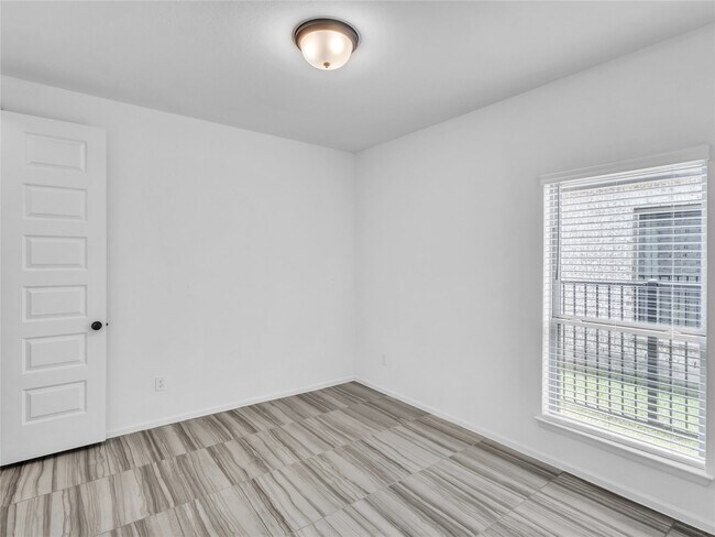 Building Photo - 21022 Camberwell Beauty Ln