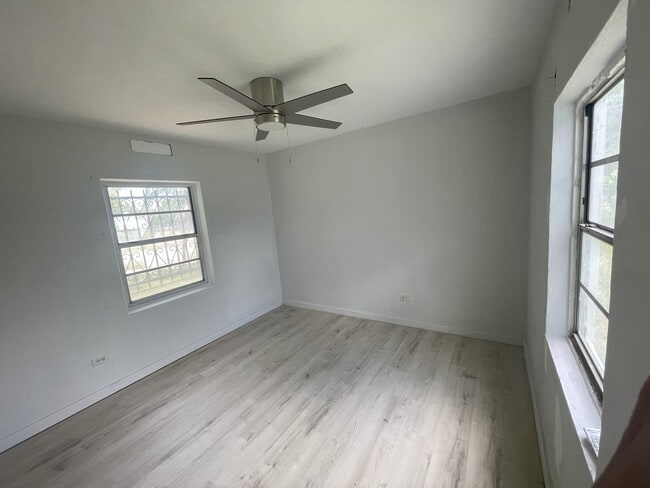 Building Photo - 15250 Jackson Dr
