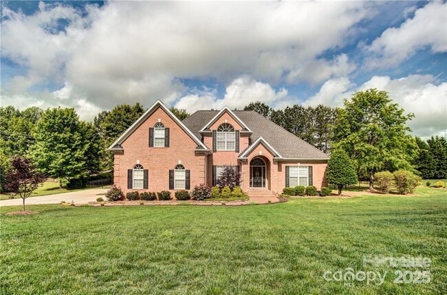 Primary Photo - 8005 Weddington Downs Dr