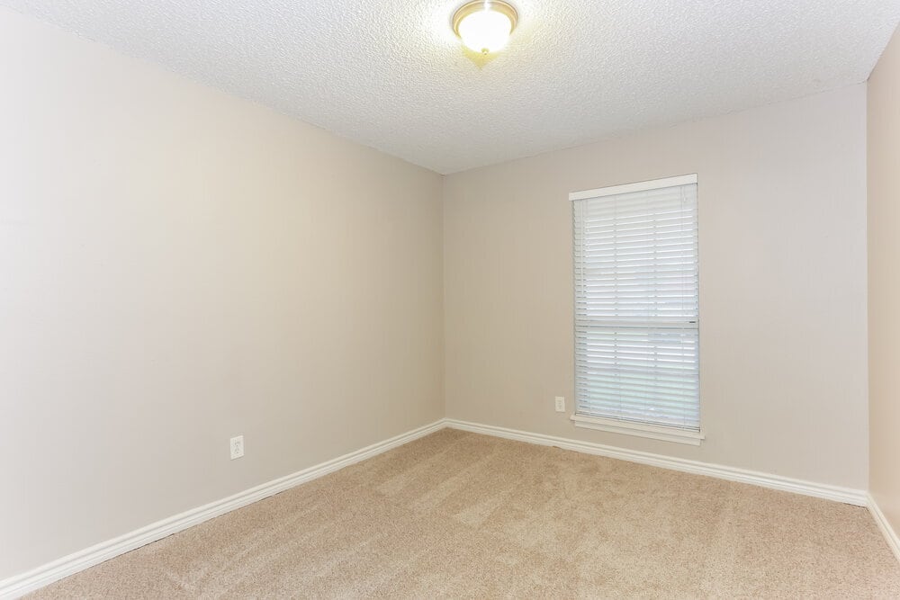 Building Photo - 230 Lemon Dr