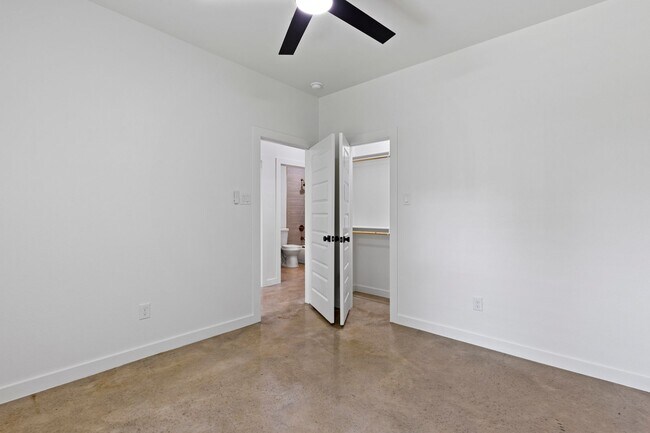 Building Photo - Brand-New 3 Bed, 2 Bath Home for Rent Neve...